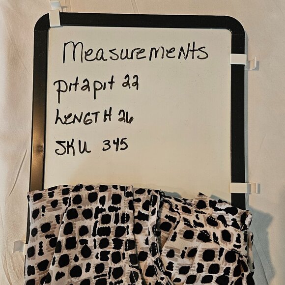 Christopher & Banks Animal Print Blouse Sleeveless XL - Picture 7 of 7